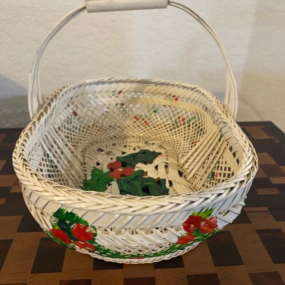 Vintage Daddy’s Duck Handwoven Hand Painted Basket Red Green Floral 8”W x 8”H